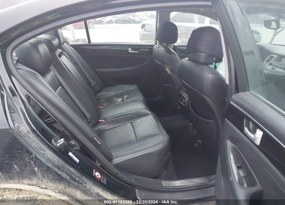 2012 HYUNDAI GENESIS VIN: KMHGC4DD6CU181320