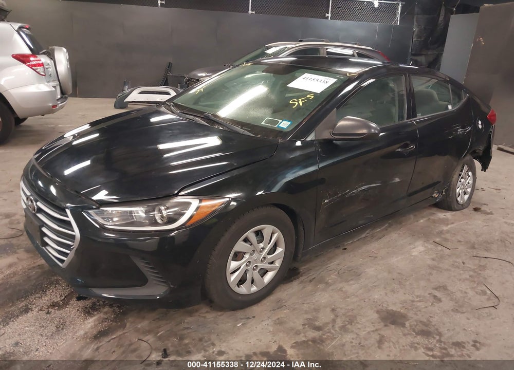 2018 HYUNDAI ELANTRA SE VIN: 5NPD74LF4JH355908