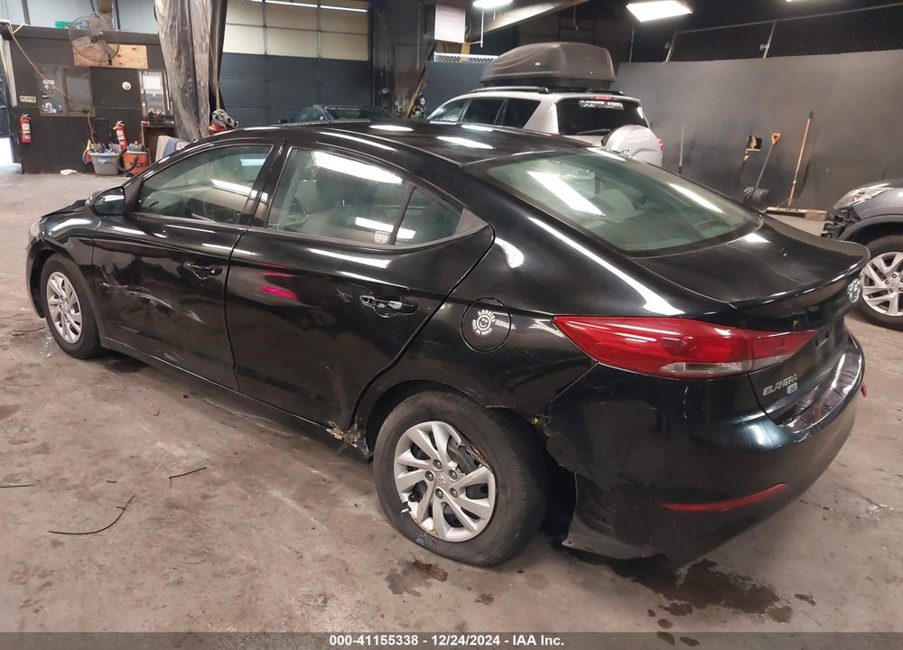 2018 HYUNDAI ELANTRA SE VIN: 5NPD74LF4JH355908