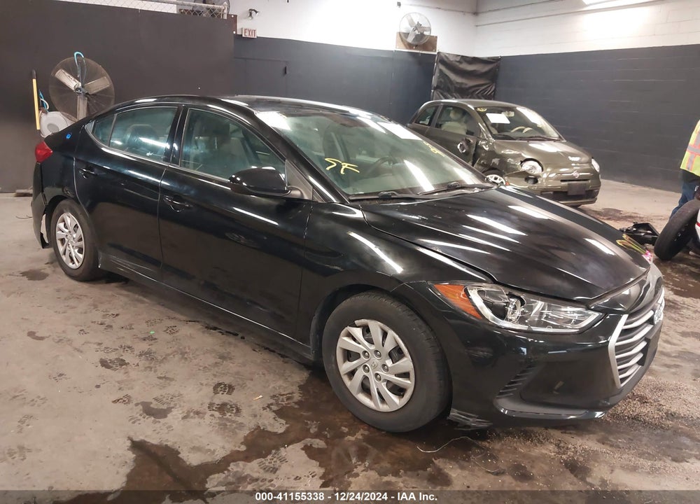 2018 HYUNDAI ELANTRA SE VIN: 5NPD74LF4JH355908