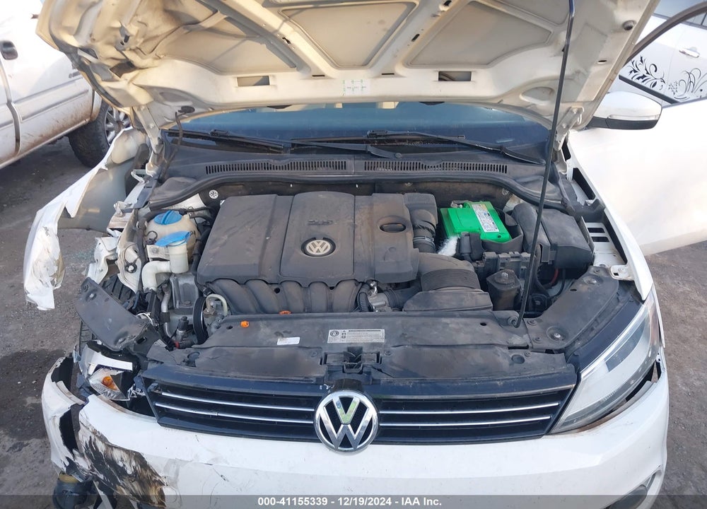 2011 VOLKSWAGEN JETTA VIN: 3VWLX7AJ0BM329352
