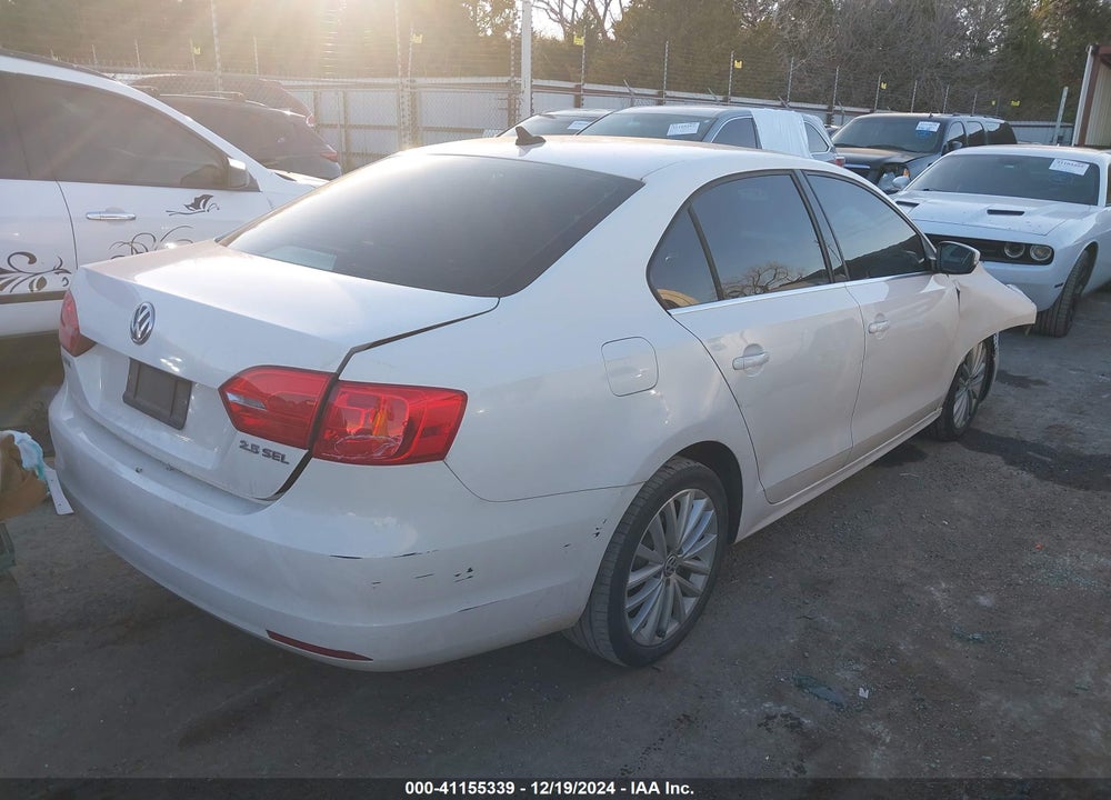 2011 VOLKSWAGEN JETTA VIN: 3VWLX7AJ0BM329352