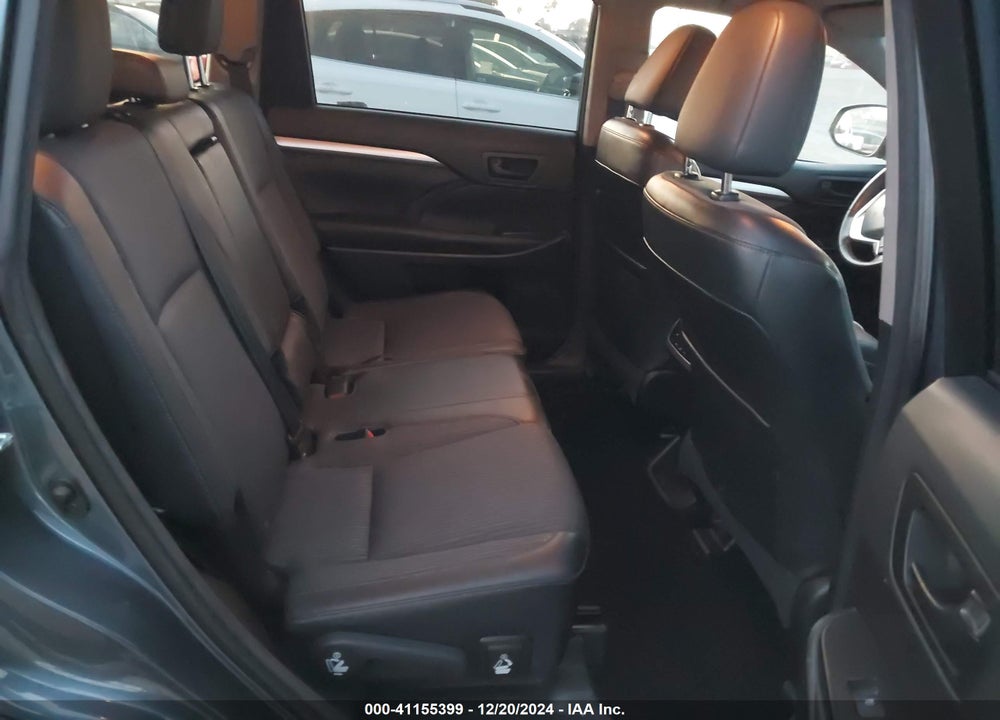 2015 TOYOTA HIGHLANDER LE PLUS V6 VIN: 5TDZKRFH1FS084970