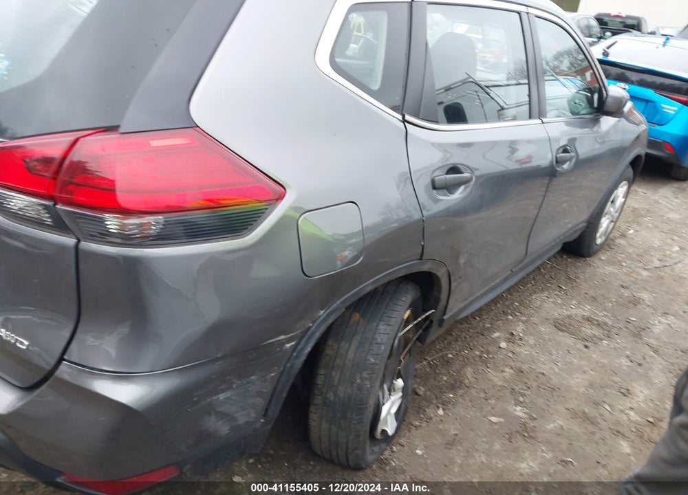 2017 NISSAN ROGUE S VIN: JN8AT2MV0HW007847