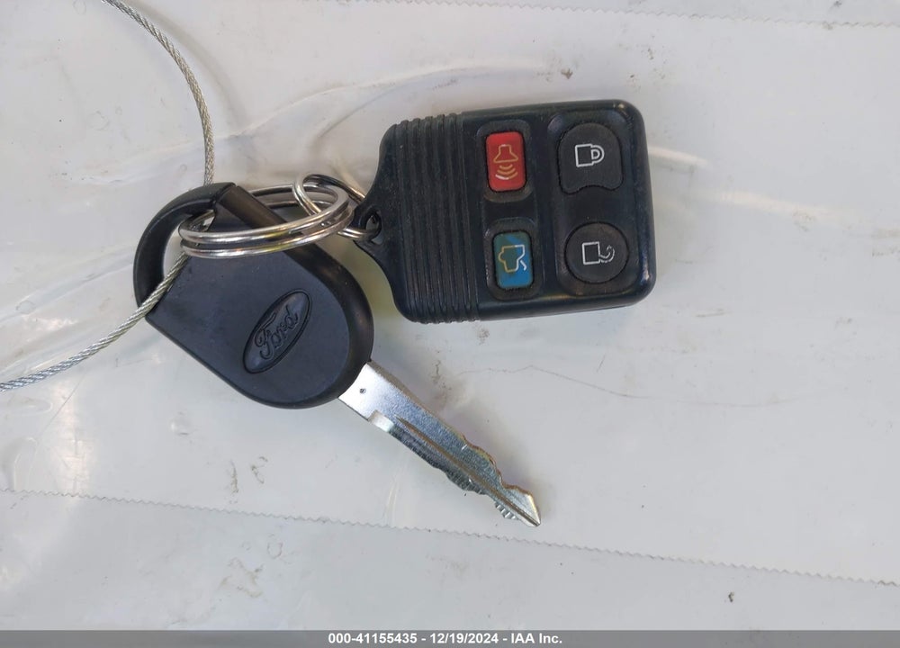 2009 FORD FOCUS SE VIN: 1FAHP35N99W124093
