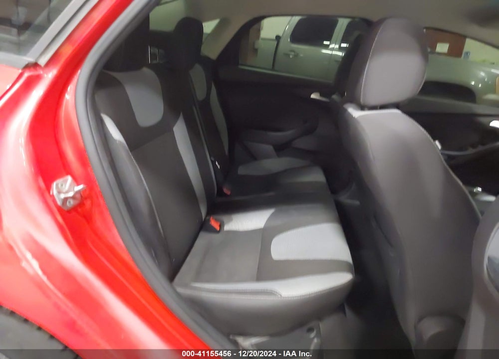 2014 FORD FOCUS VIN: 1FADP3F22EL441373