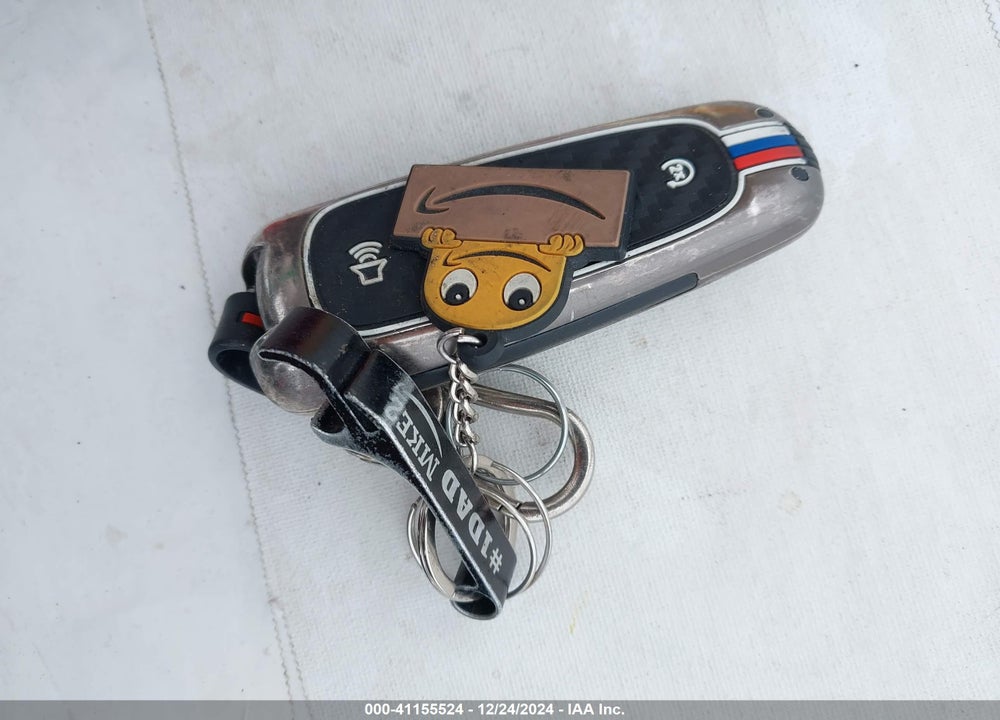 2015 FORD FOCUS TITANIUM VIN: 1FADP3N28FL298917