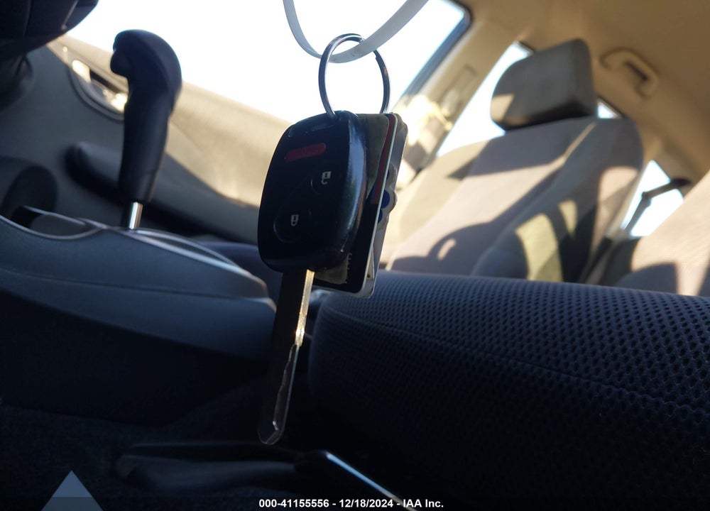 2013 HONDA FIT SPORT VIN: JHMGE8H59DC015517