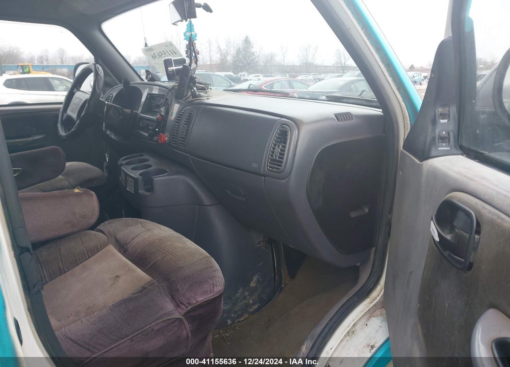 2000 DODGE RAM WAGON 3500 VIN: 2B5WB35Z9YK176660