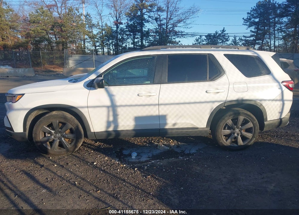 2023 HONDA PILOT AWD SPORT VIN: 5FNYG1H36PB042462