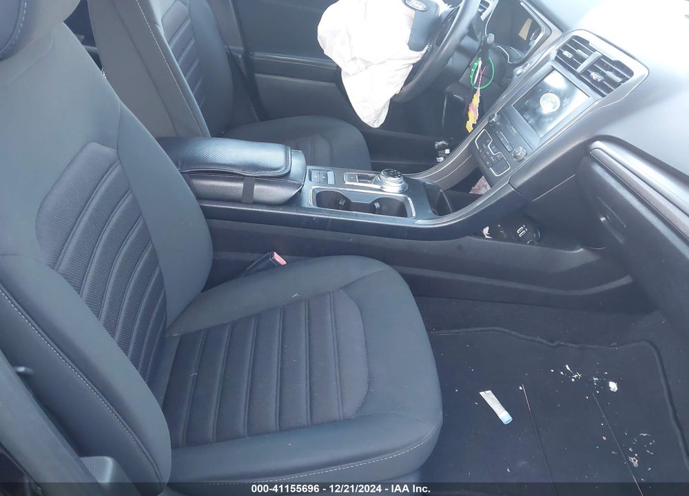 2020 FORD FUSION VIN: 3FA6P0HD0LR262205