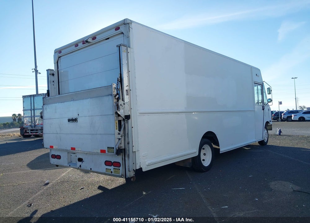 2007 WORKHORSE CUSTOM CHASSIS COMMERCIAL CHASSIS W42 VIN: 5B4KPD2V373422282