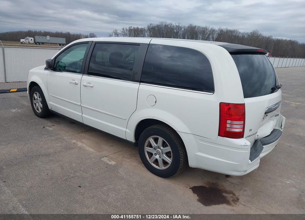 2010 CHRYSLER TOWN & COUNTRY NEW LX VIN: 2A4RR2D12AR357239