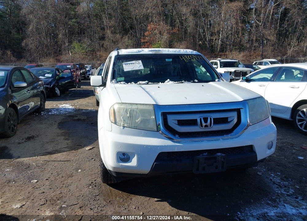 2011 HONDA PILOT EX-L VIN: 5FNYF4H56BB080305