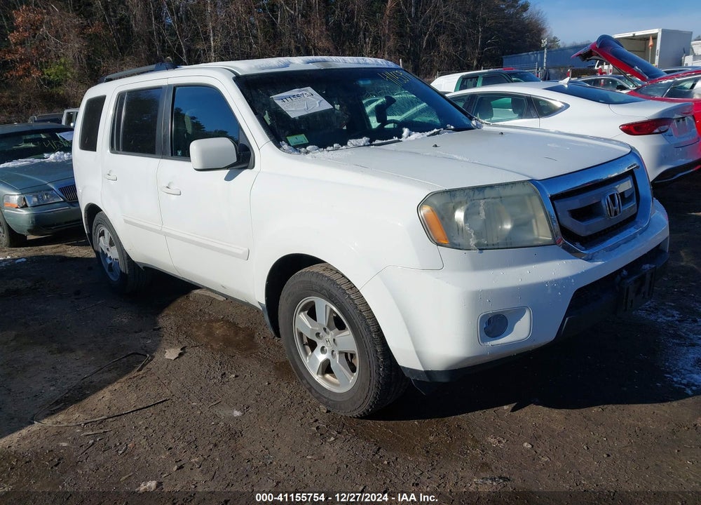 2011 HONDA PILOT EX-L VIN: 5FNYF4H56BB080305