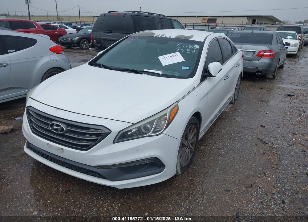 2015 HYUNDAI SONATA VIN: 5NPE34AF6FH237482
