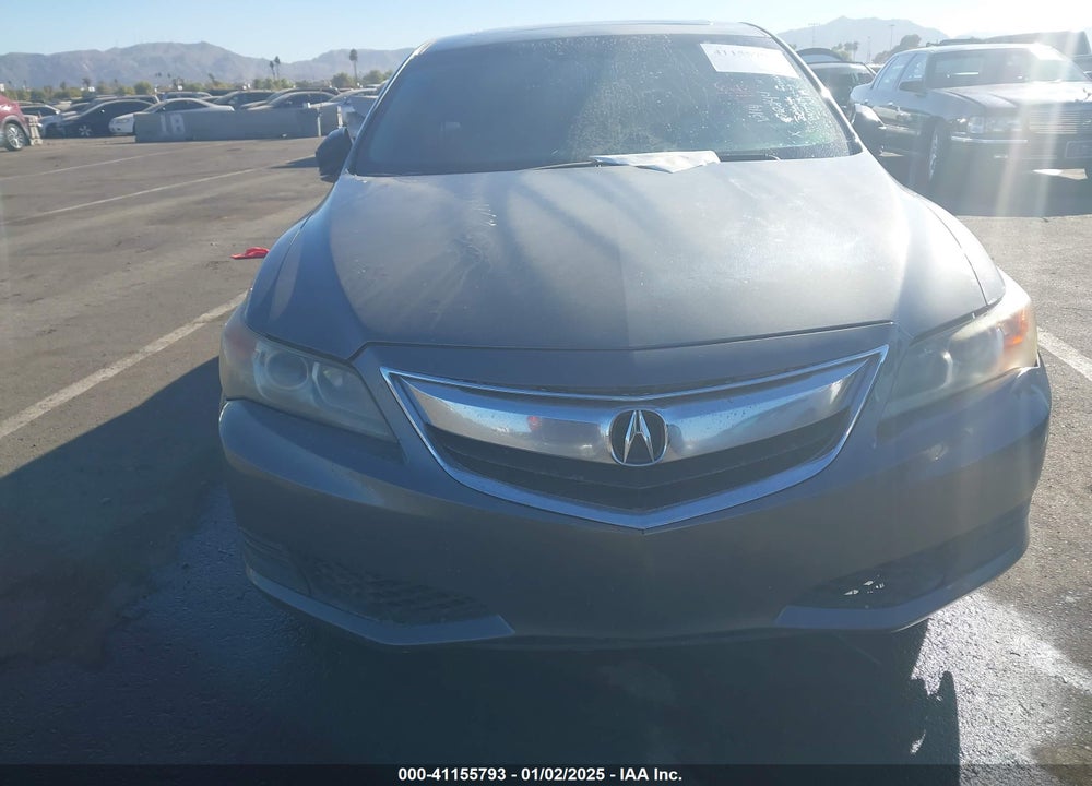 2013 ACURA ILX 2.0L VIN: 19VDE1F30DE022144
