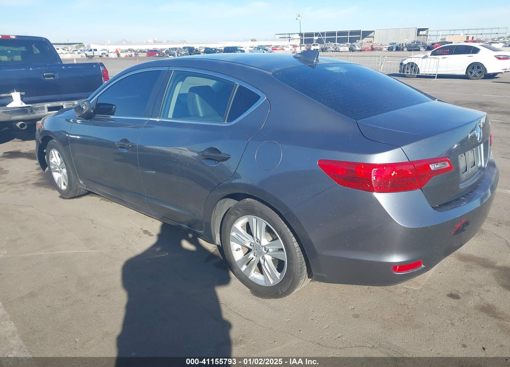 2013 ACURA ILX 2.0L VIN: 19VDE1F30DE022144