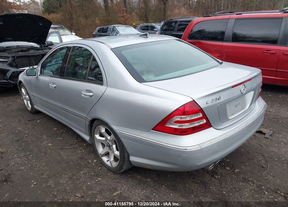2007 MERCEDES-BENZ C 230 SPORT VIN: WDBRF52H87A941155