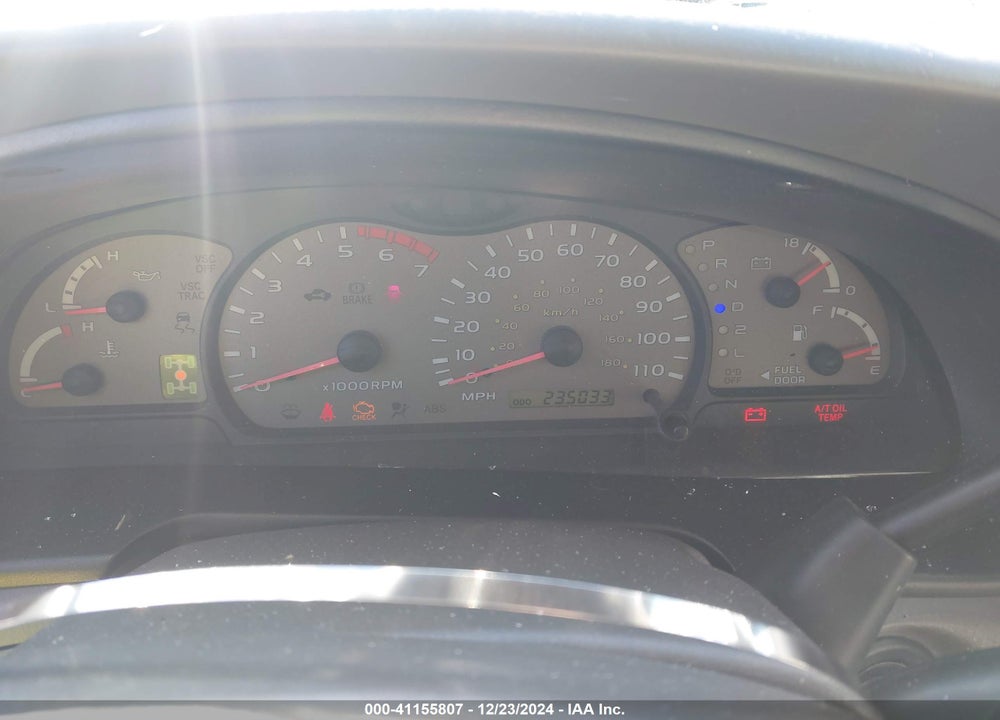 2004 TOYOTA SEQUOIA LIMITED V8 VIN: 5TDBT48A54S216515