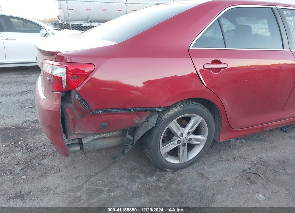 2014 TOYOTA CAMRY SE VIN: 4T1BF1FK4EU740572