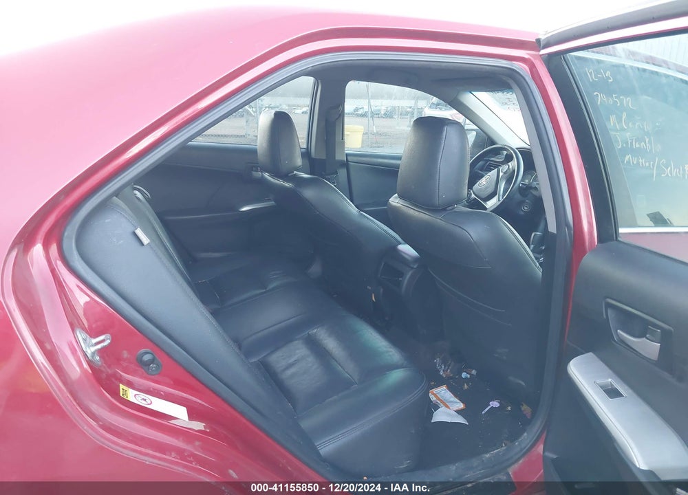 2014 TOYOTA CAMRY SE VIN: 4T1BF1FK4EU740572