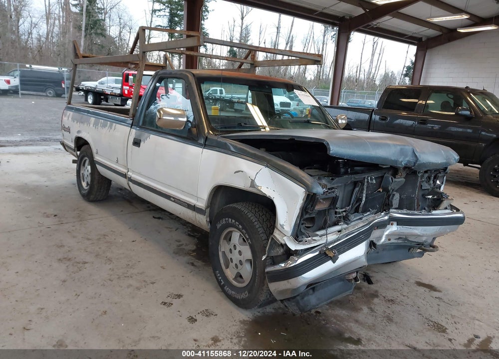 1988 CHEVROLET GMT-400 K2500 VIN: 1GCFK24K3JE124120