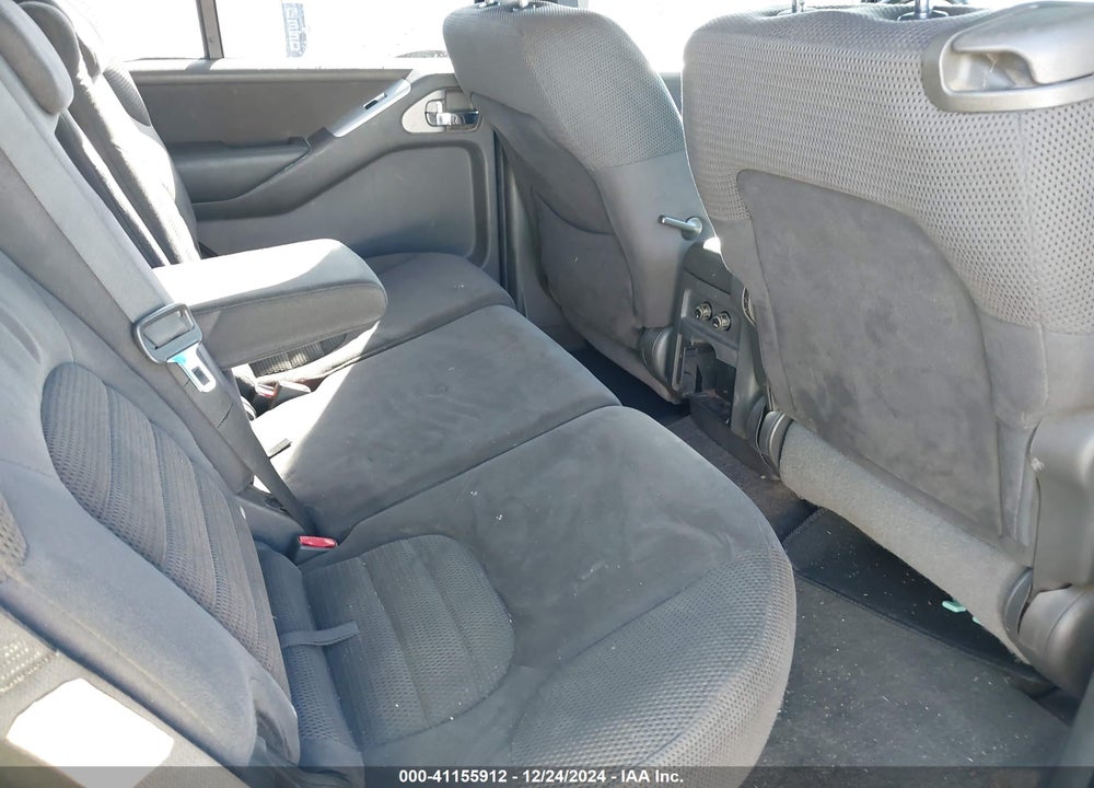2007 NISSAN PATHFINDER SE VIN: 5N1AR18U57C647215