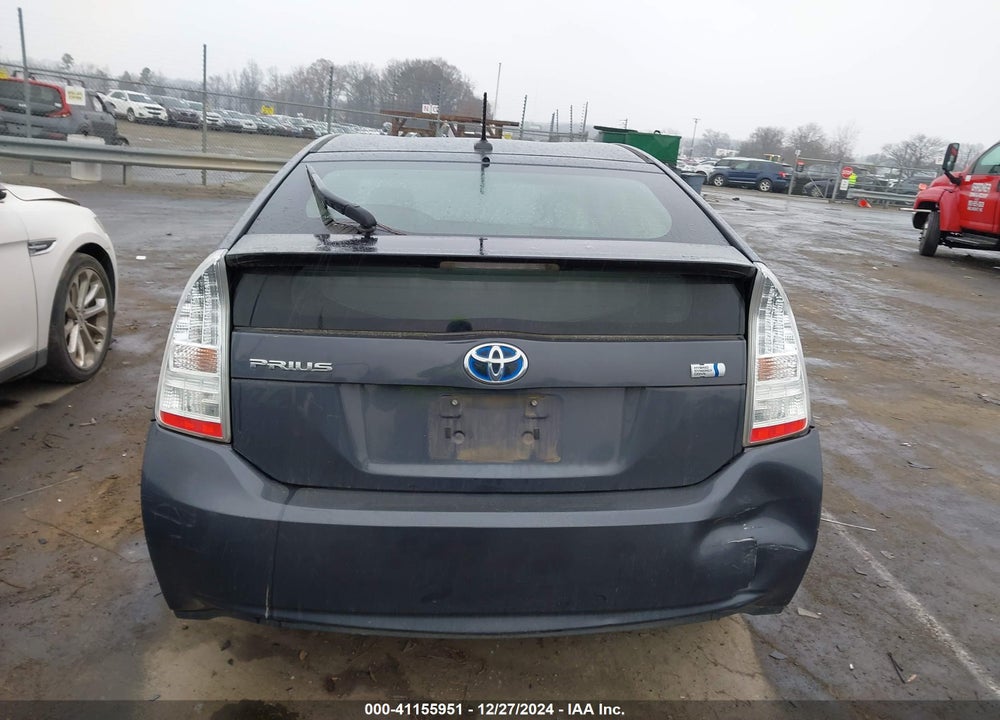 2011 TOYOTA PRIUS TWO VIN: JTDKN3DU3B0283974