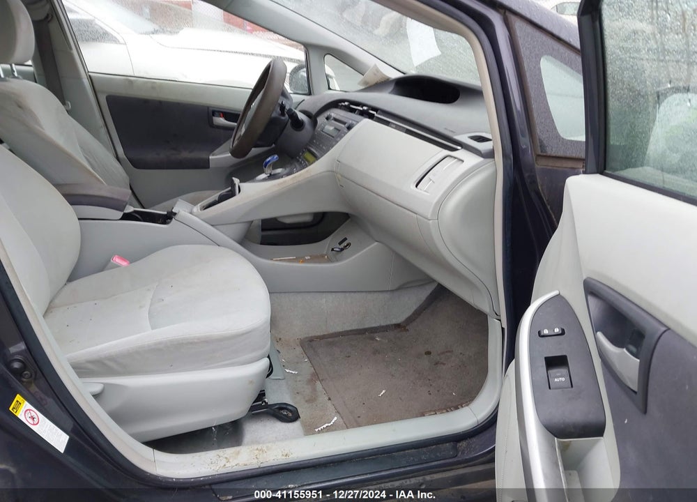 2011 TOYOTA PRIUS TWO VIN: JTDKN3DU3B0283974