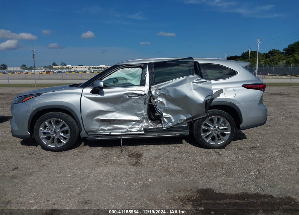 2021 TOYOTA HIGHLANDER LIMITED VIN: 5TDYZRAH3MS068118