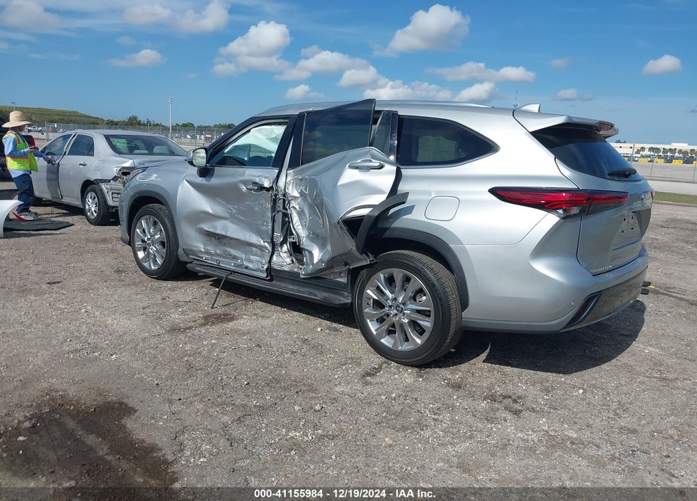 2021 TOYOTA HIGHLANDER LIMITED VIN: 5TDYZRAH3MS068118
