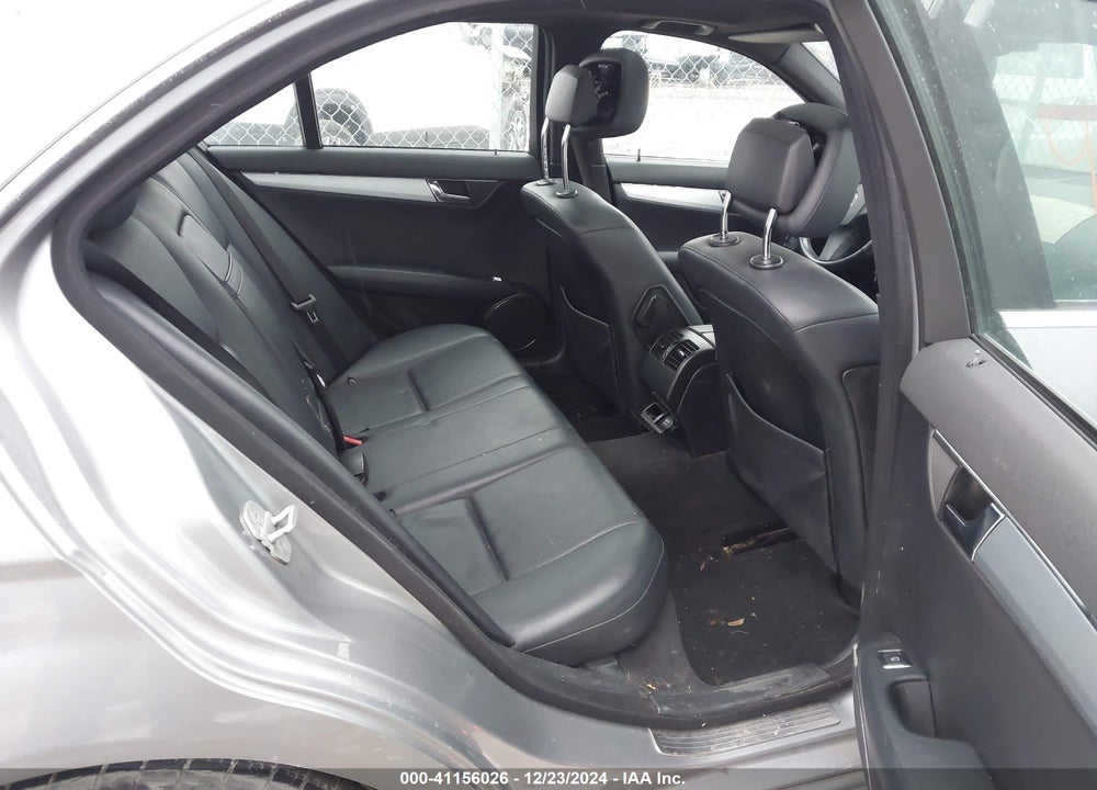 2008 MERCEDES-BENZ C 300 LUXURY/SPORT VIN: WDDGF54X38R012576
