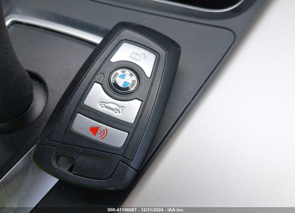 2017 BMW 320 VIN: WBA8E5G34HNU43829