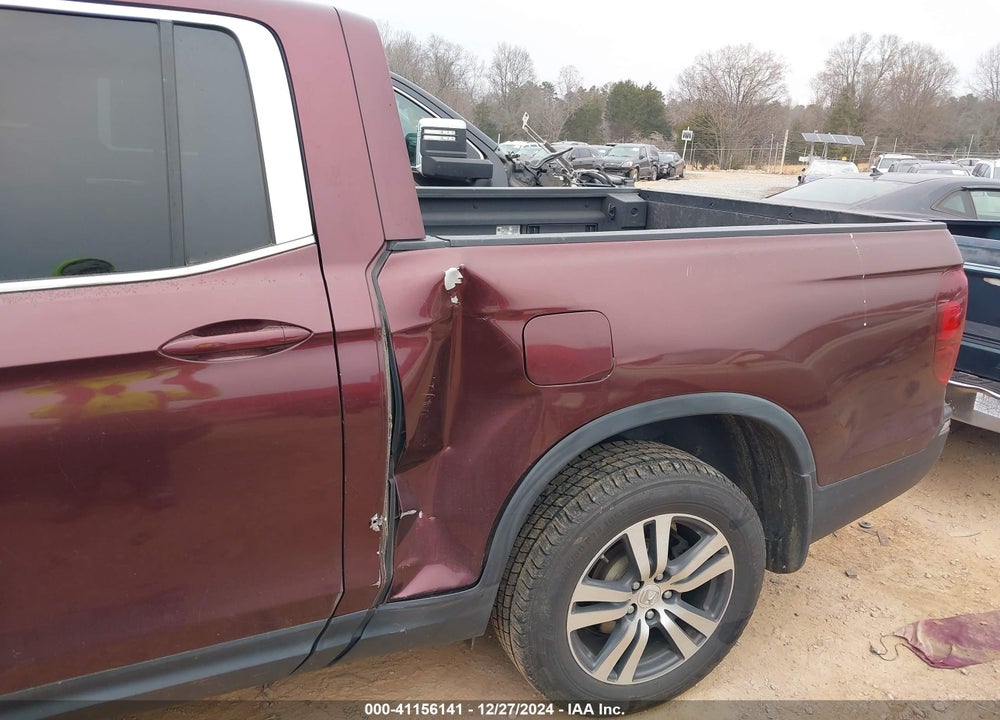 2017 HONDA RIDGELINE RTS VIN: 5FPYK3F40HB037675