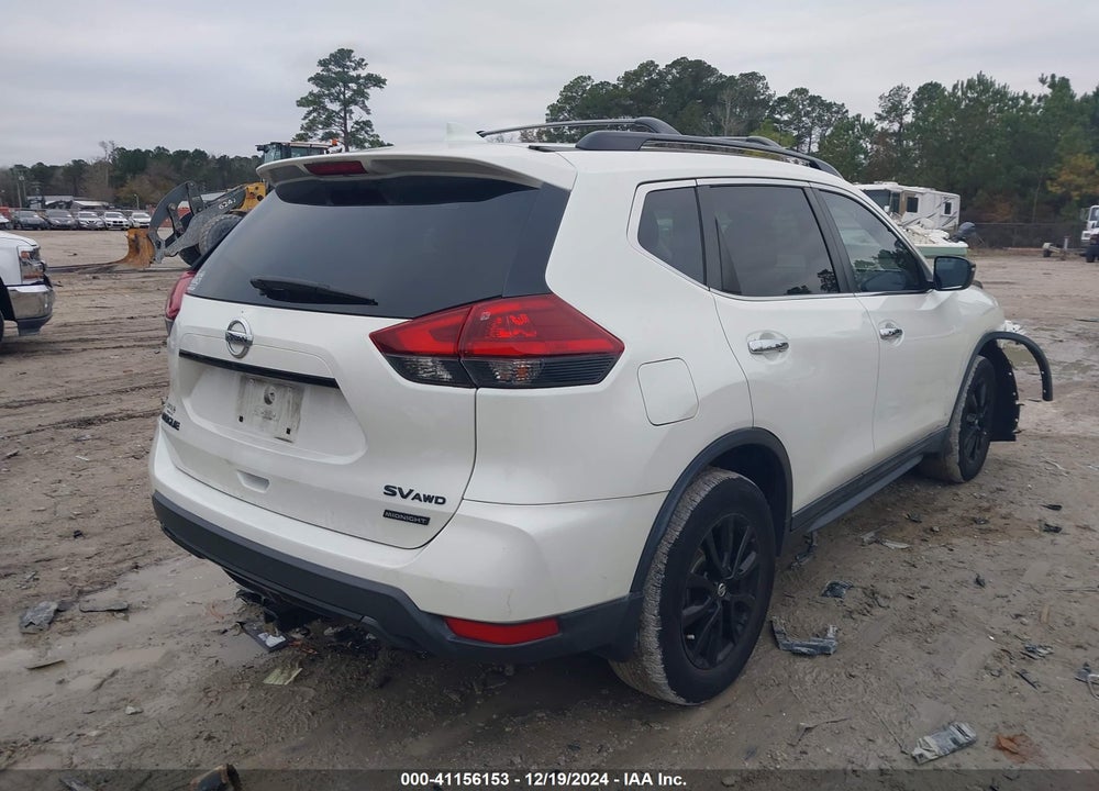 2018 NISSAN ROGUE SV VIN: 5N1AT2MVXJC827173