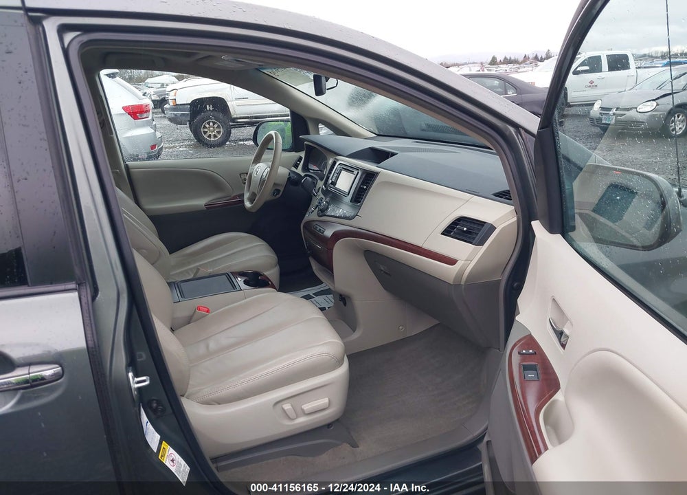 2014 TOYOTA SIENNA XLE LIMITED VIN: 5TDDK3DCXES090599