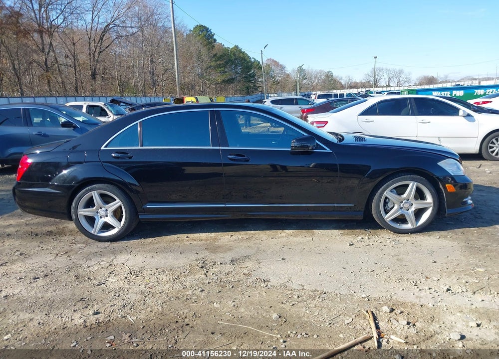 2010 MERCEDES-BENZ S 550 VIN: WDDNG7BB7AA346184