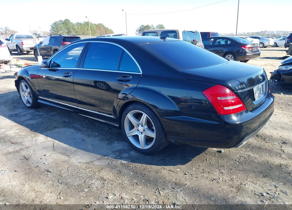 2010 MERCEDES-BENZ S 550 VIN: WDDNG7BB7AA346184