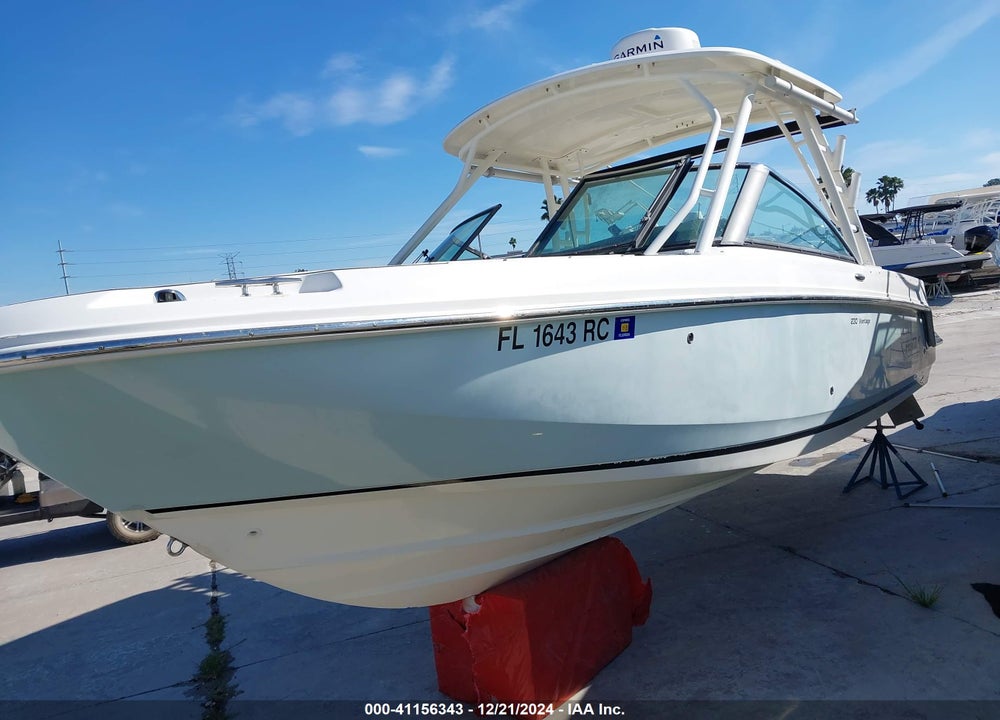 2016 BOSTON WHALER OTHER VIN: BWCE0518H516