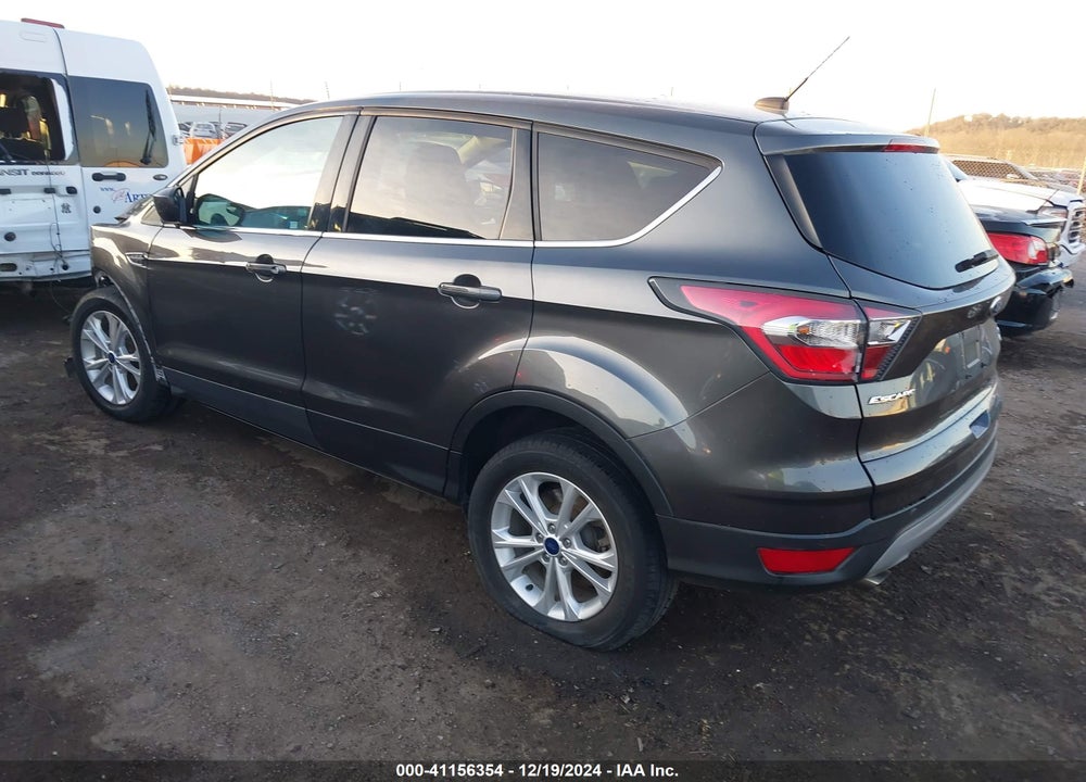 2017 FORD ESCAPE SE VIN: 1FMCU0GD4HUA12484