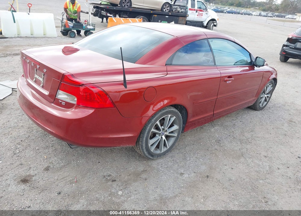 2011 VOLVO C70 VIN: YV1672MC1BJ120922