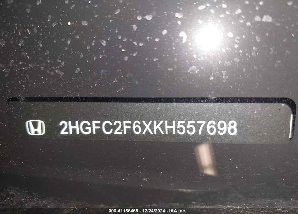 2019 HONDA CIVIC LX VIN: 2HGFC2F6XKH557698