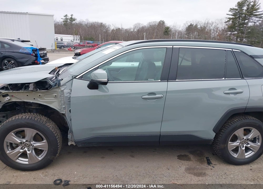 2022 TOYOTA RAV4 XLE VIN: 2T3P1RFV2NW276539