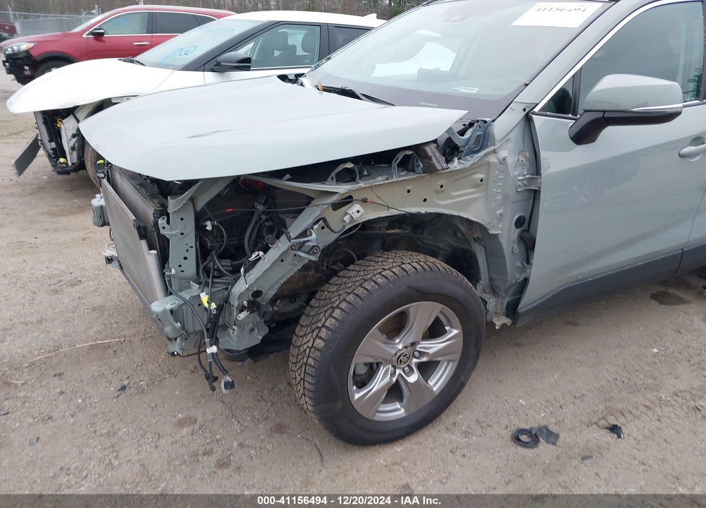 2022 TOYOTA RAV4 XLE VIN: 2T3P1RFV2NW276539