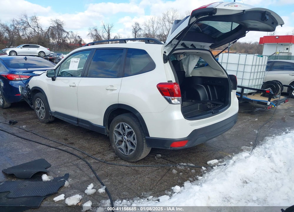 2022 SUBARU FORESTER PREMIUM VIN: JF2SKADC3NH442469