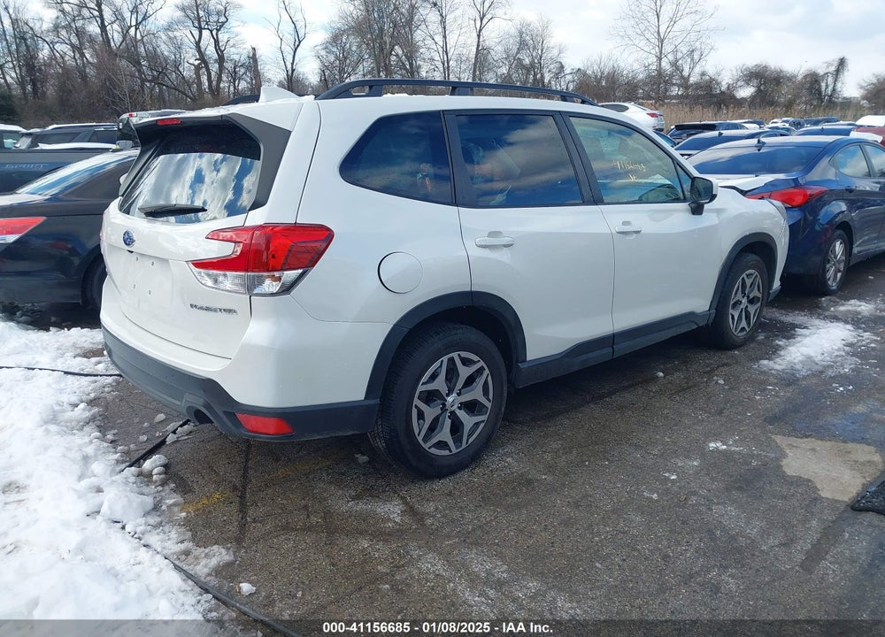 2022 SUBARU FORESTER PREMIUM VIN: JF2SKADC3NH442469