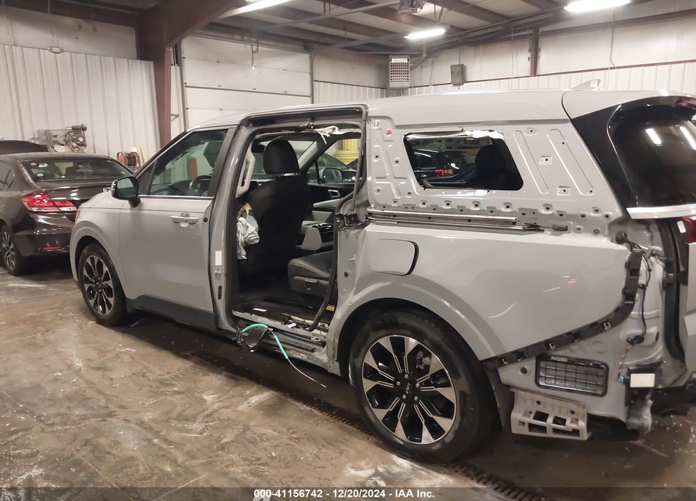2023 KIA CARNIVAL MPV EX VIN: KNDNC5H38P6295137