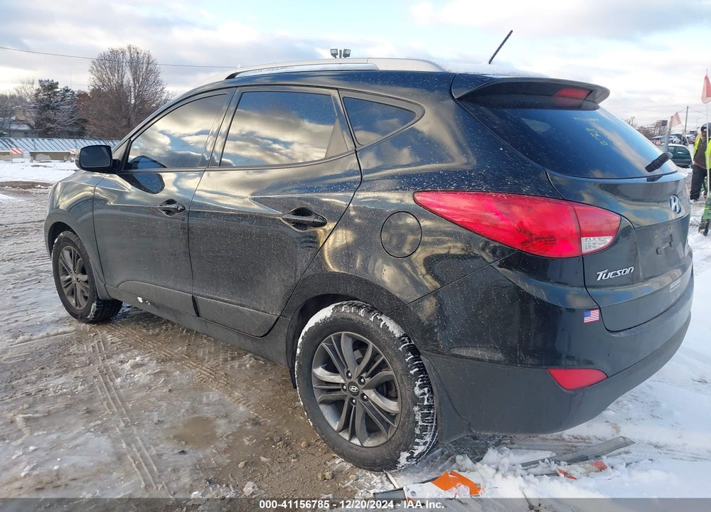 2014 HYUNDAI TUCSON SE VIN: KM8JUCAG1EU922262