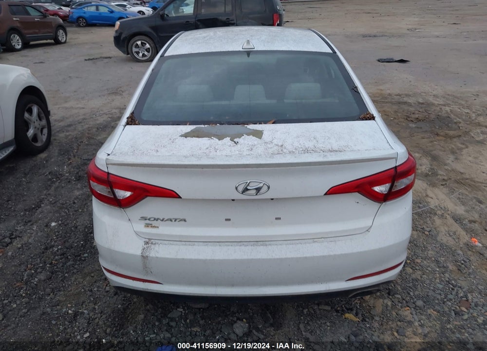 2015 HYUNDAI SONATA SE VIN: 5NPE24AF3FH177535